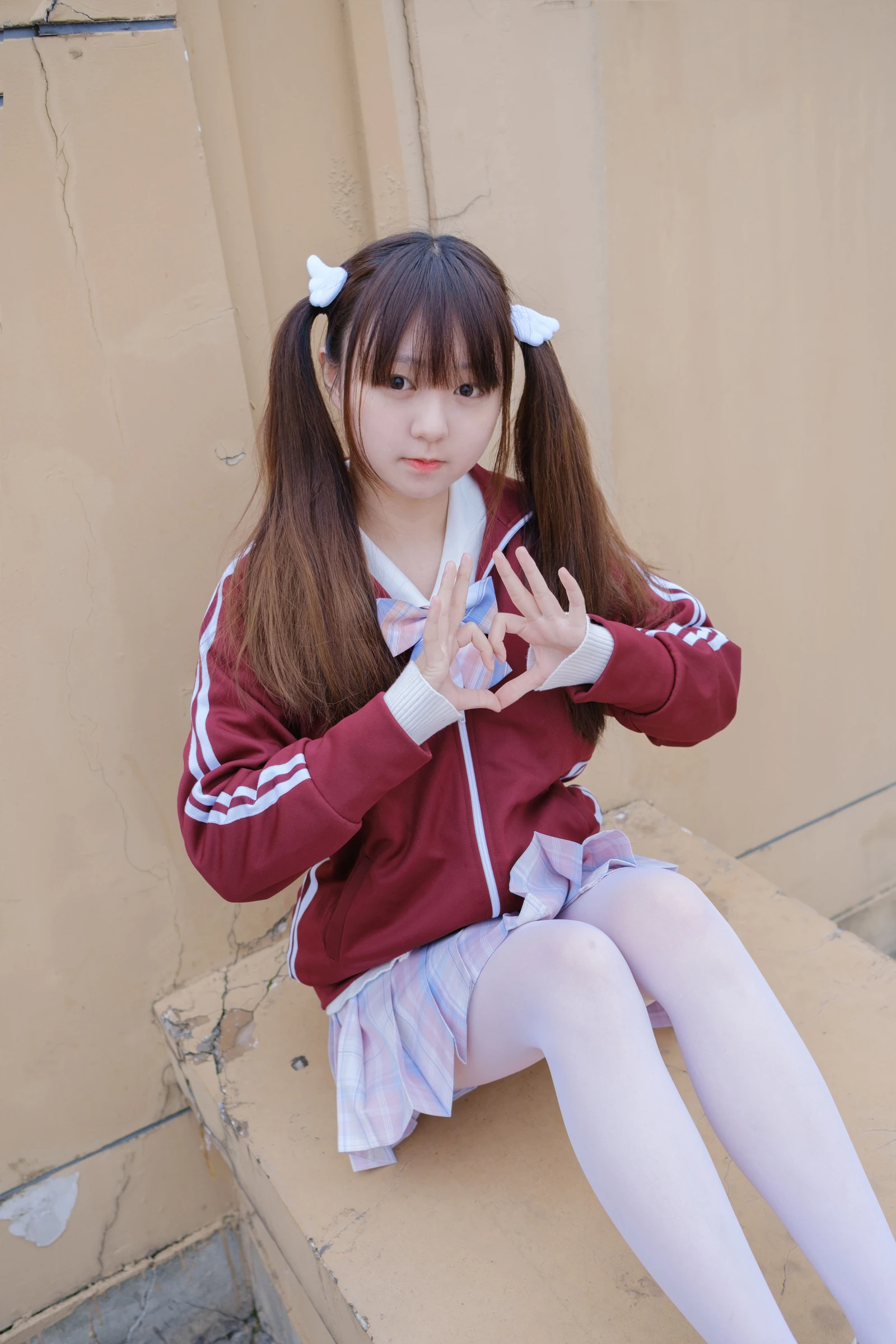 柴系小乖(稚乖画册)---JK捆绑-[90P-227MB]-2.webp
